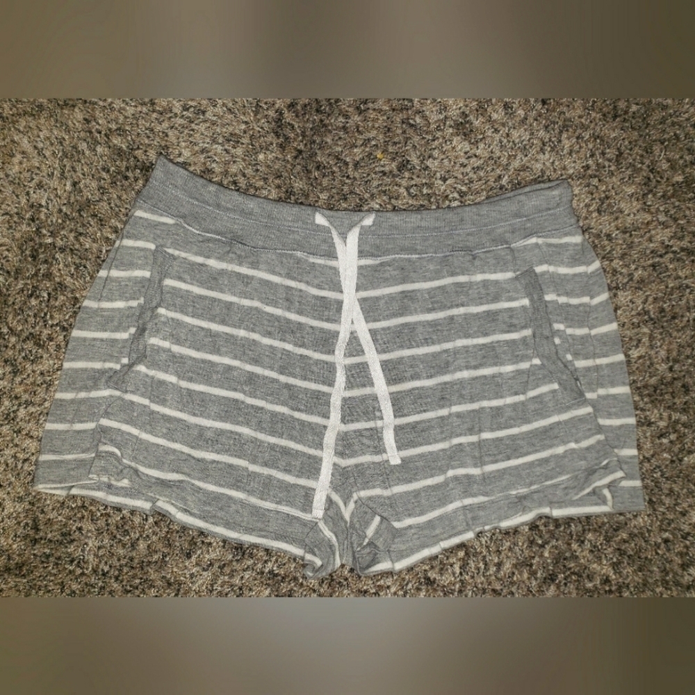 DKNY| Super Soft Striped Shorts